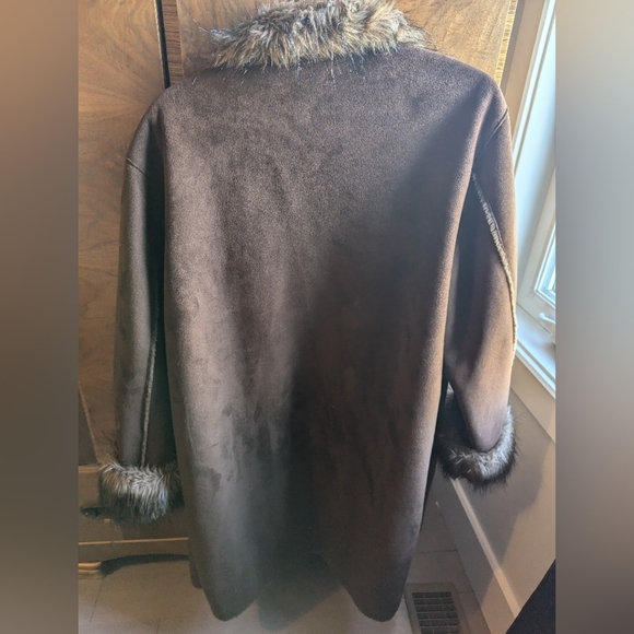 Brown Faux Fur Trim Coat - Picture 3 of 5